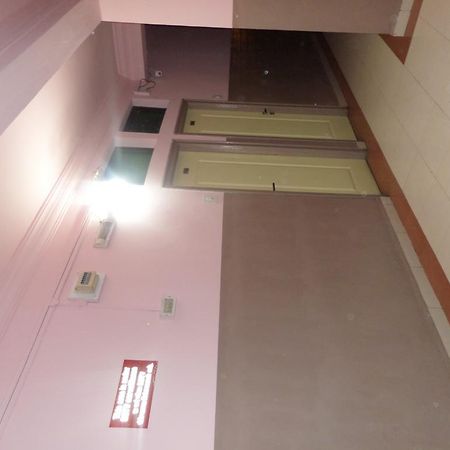 Chalukya Deluxe Hotel Kolhapur Eksteriør billede