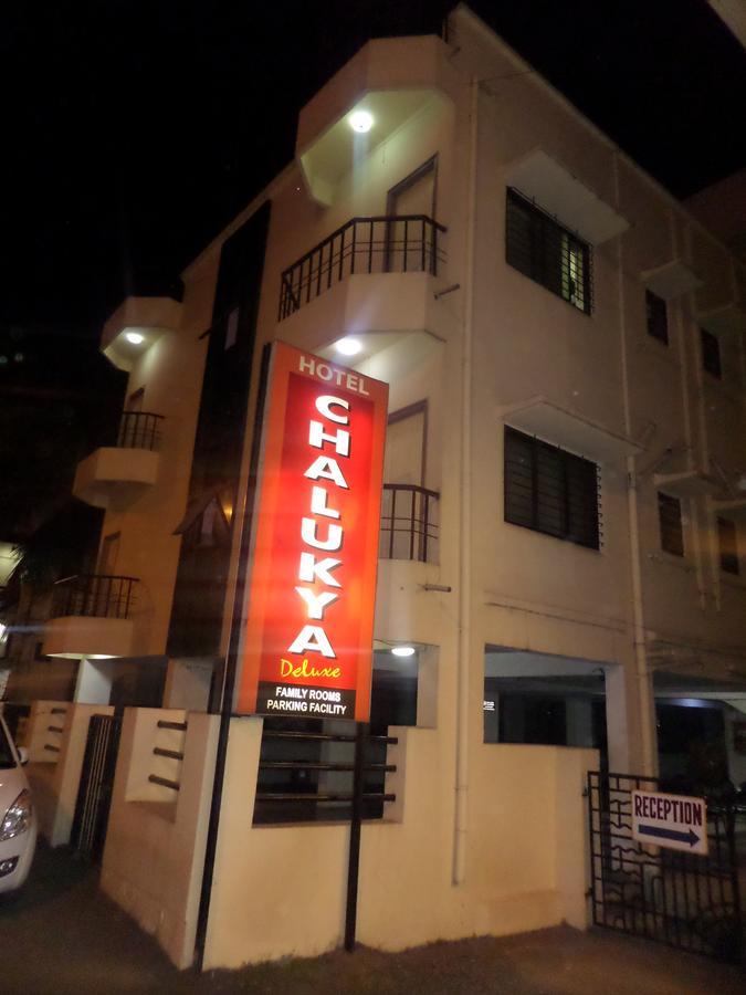 Chalukya Deluxe Hotel Kolhapur Eksteriør billede